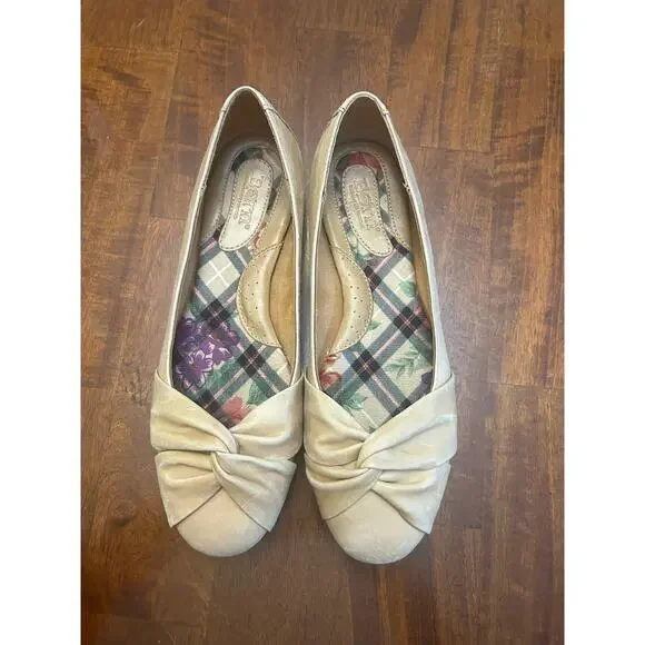 Born Women’s tan leather slip on flats, Sz 8.5m - Picture 11 of 13